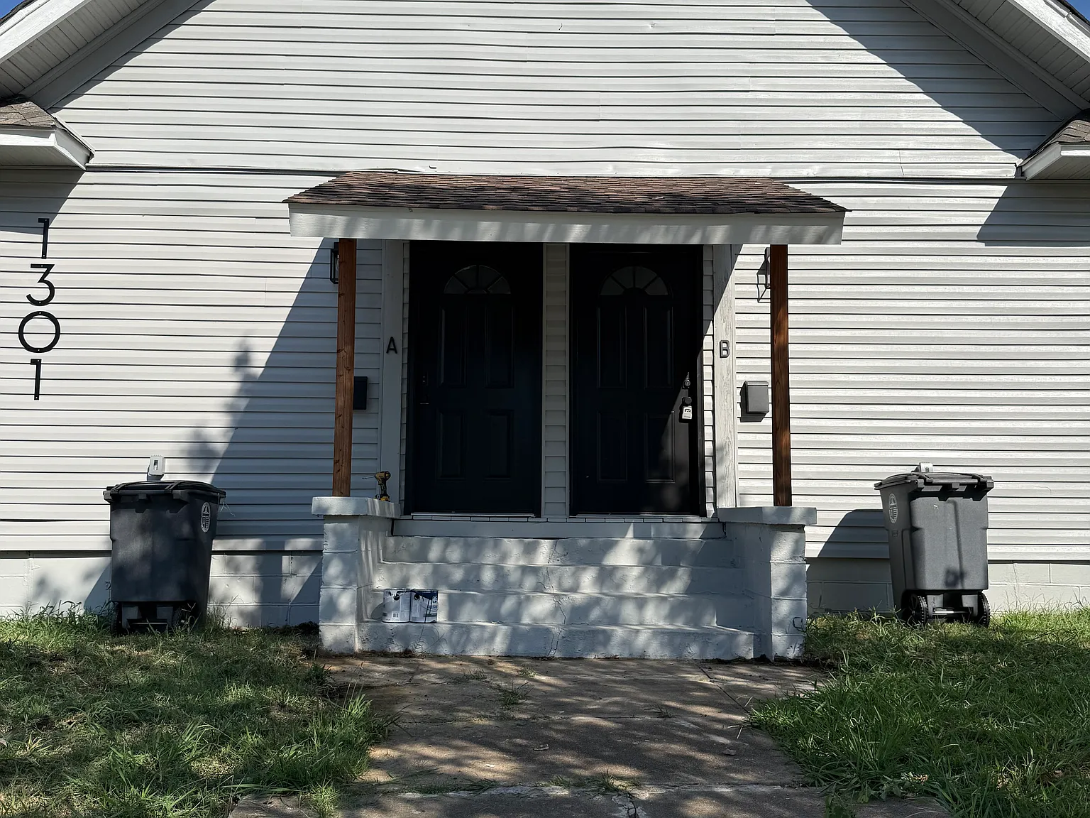 2 bed, 1200 sqft, $1,300 — Photo 2