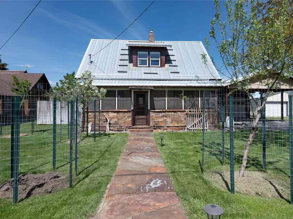 308 Walnut St, Plains, MT 59859