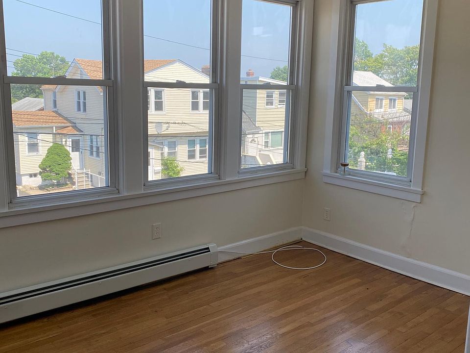 1st image of 50 Huber Pl #3