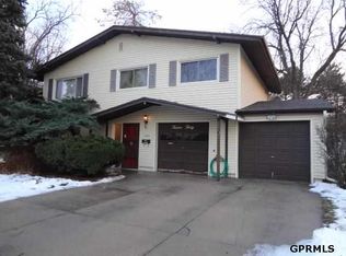 1230 Saint Andrews Rd, Bellevue, NE 68005