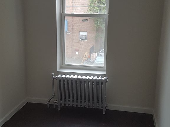 4th image of 505 Essex St
