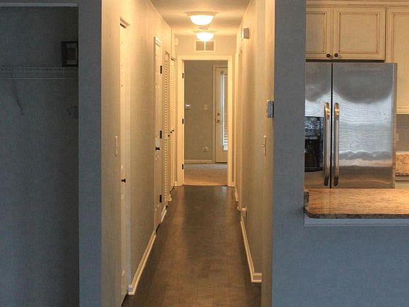 3rd image of 1115 N Crosby St #A