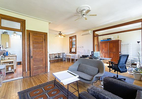 5th image of 135 E 2nd St #5