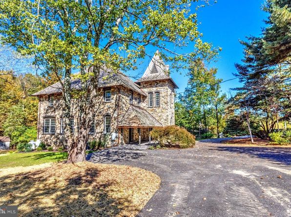 155 Wyebrook Rd, Honey Brook, PA 19344