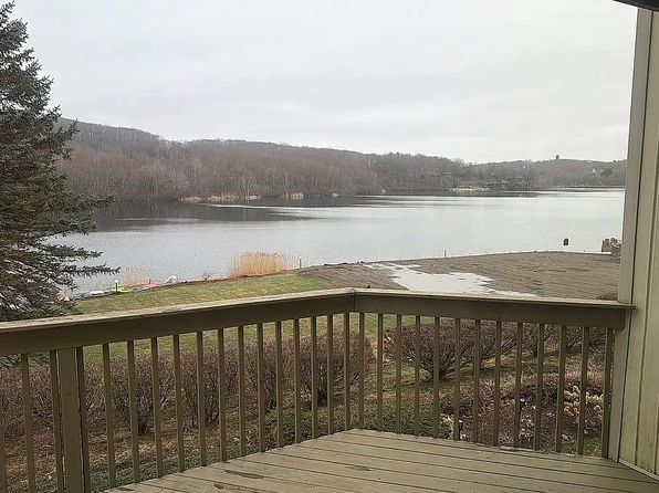 12 Spindle Hill Rd