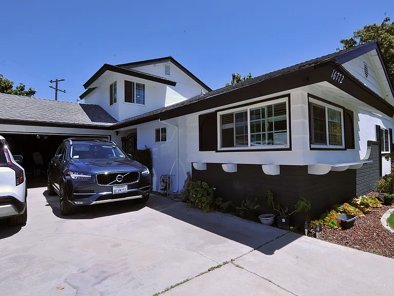 16772 Scotsdale Cir — Photo 4
