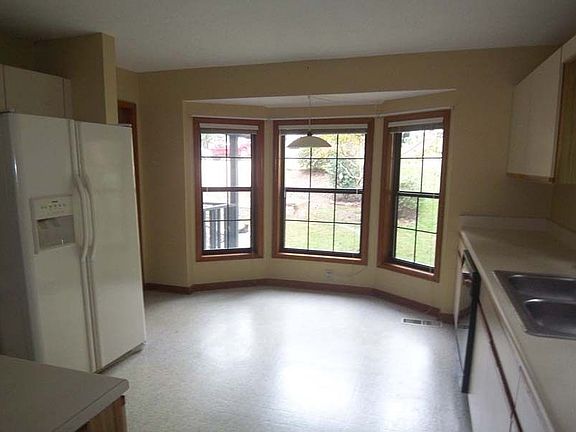 Large Eat In Kitchen