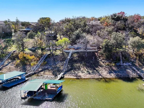 25400 Cove Dr, Spicewood, TX 78669