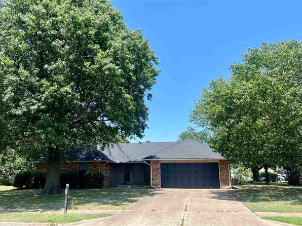 301 Martha Ave, Ponca City, OK 74601