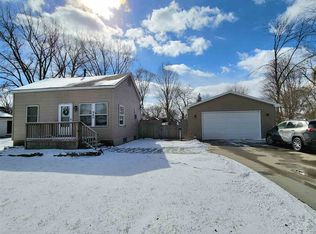 940 Shady Shore Dr, Bay City, MI 48706