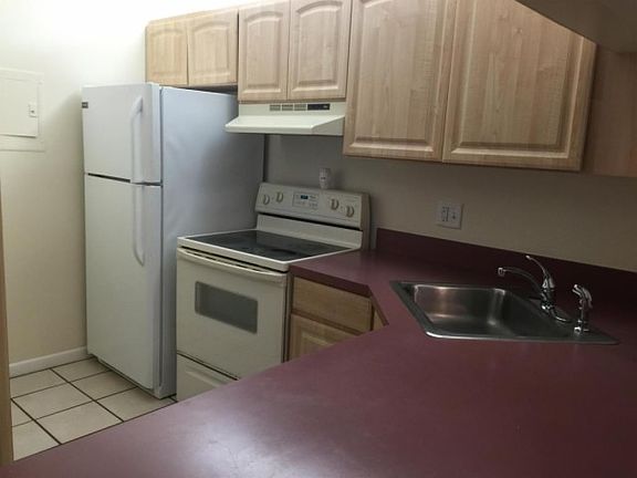 4th image of 1009 Green Pine Blvd APT C1