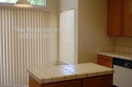 5th image of 3601 Laurel Grove Ct