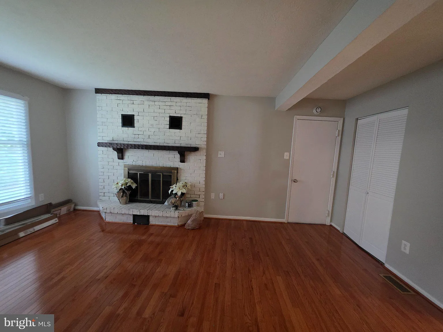 4 bed, 3.5 bath, 2652 sqft, $3,500 — Photo 3