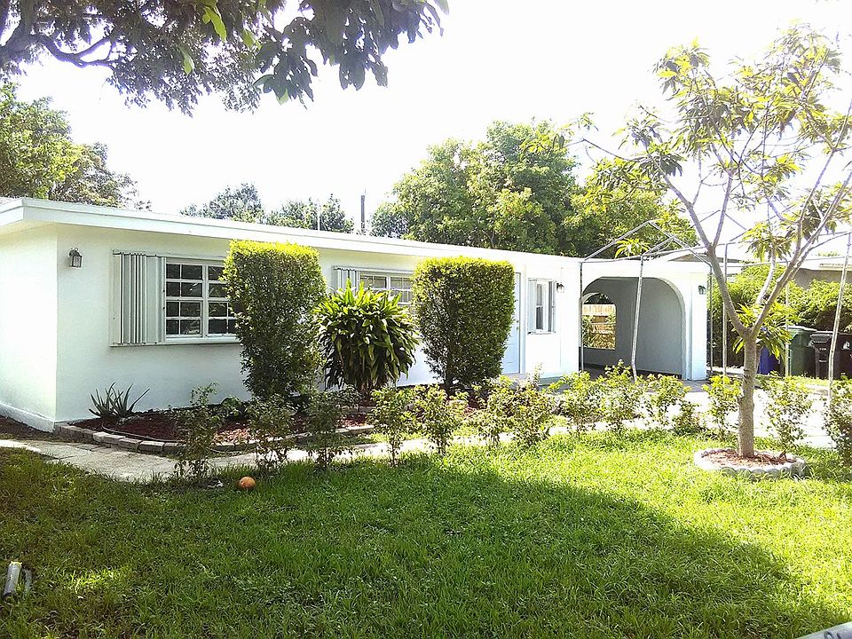 1st image of 501 E Dayton Cir