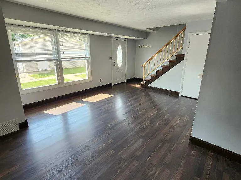 221 Canterbury Ln #A — Photo 1