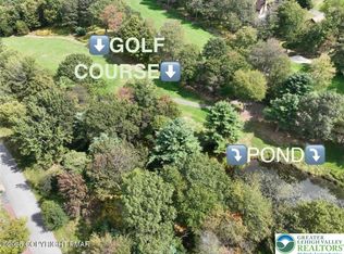 40 Kent Clarke Rd, Lake Harmony, PA 18624