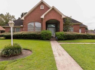 8015 Doral Dr, Beaumont, TX 77707