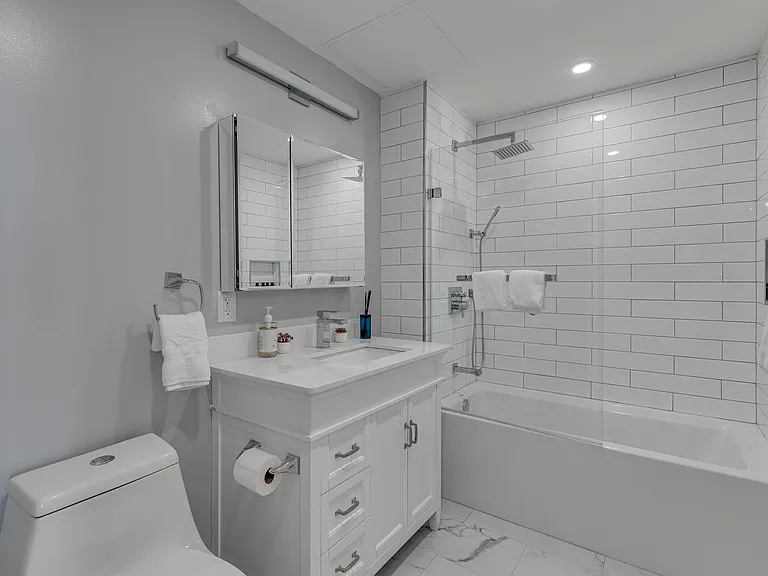 The Ledger Residences — Photo 77