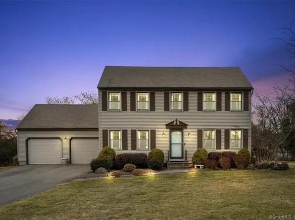 141 Edgemark Acres, Meriden, CT 06451