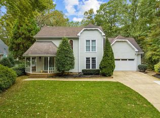 6305 Rushingbrook Dr, Raleigh, NC 27612