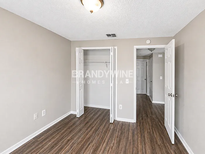 2549 Jessica Ln — Photo 23
