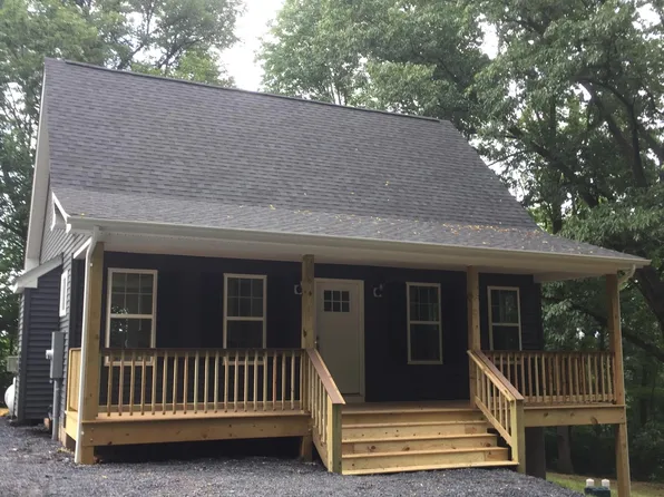 13 Pin Oak Rd, Front Royal, VA 22630