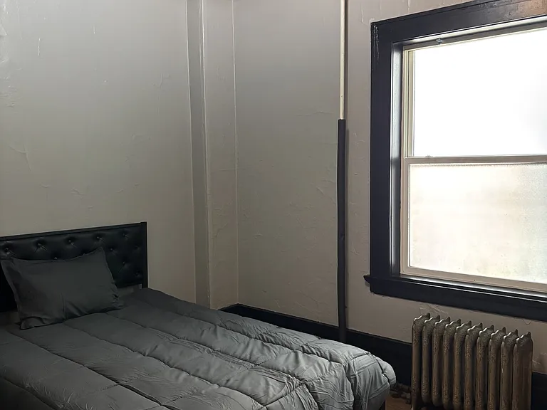 222 S Howard St — Photo 31