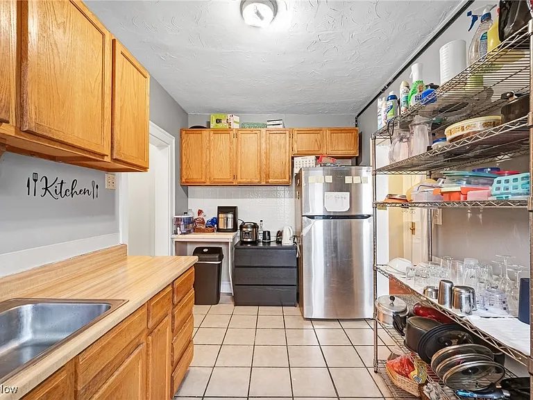 2620 Mayfield Rd #A — Photo 5