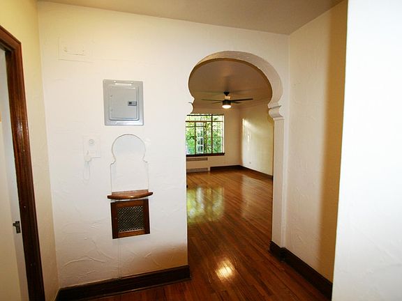 2nd image of 1407 E 10th Ave #16