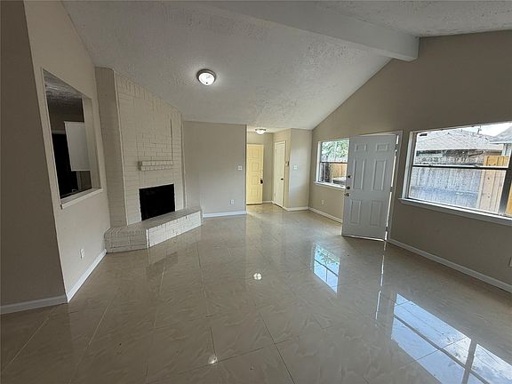 4th image of 16528 Monte Carlo Ln