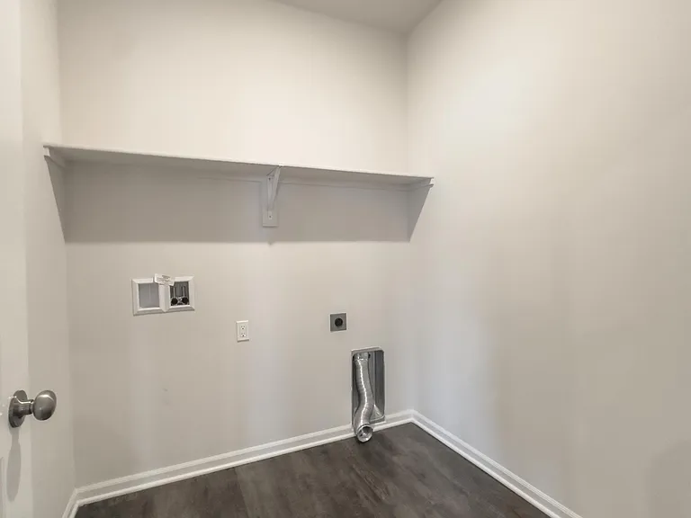 622 N Pecan St — Photo 8