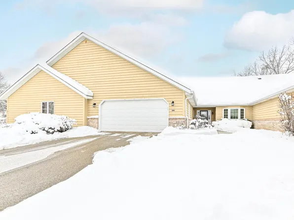 896 Inverness #896, Waterford, WI 53185