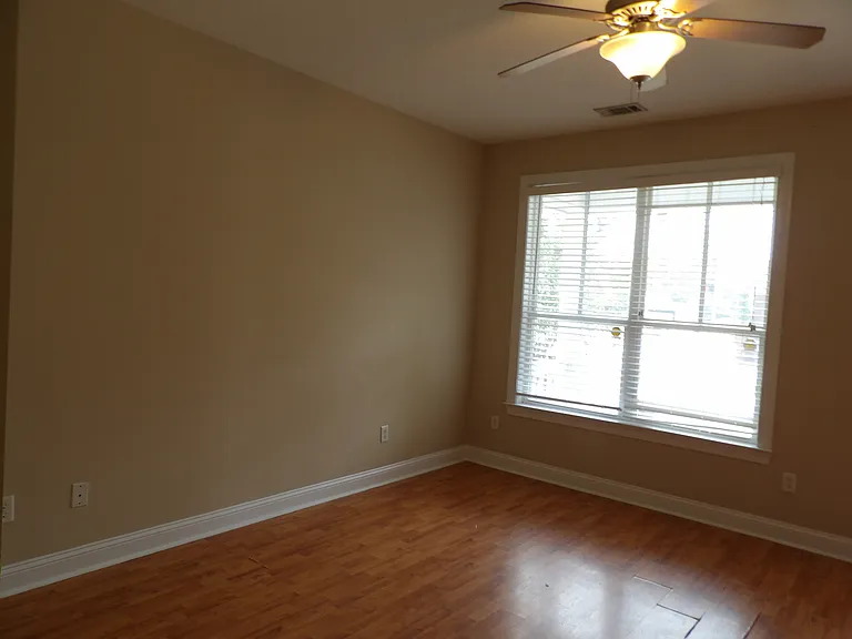 836 E Anderson St #A — Photo 9