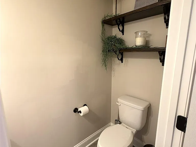 4198 Pickering Dr — Photo 10