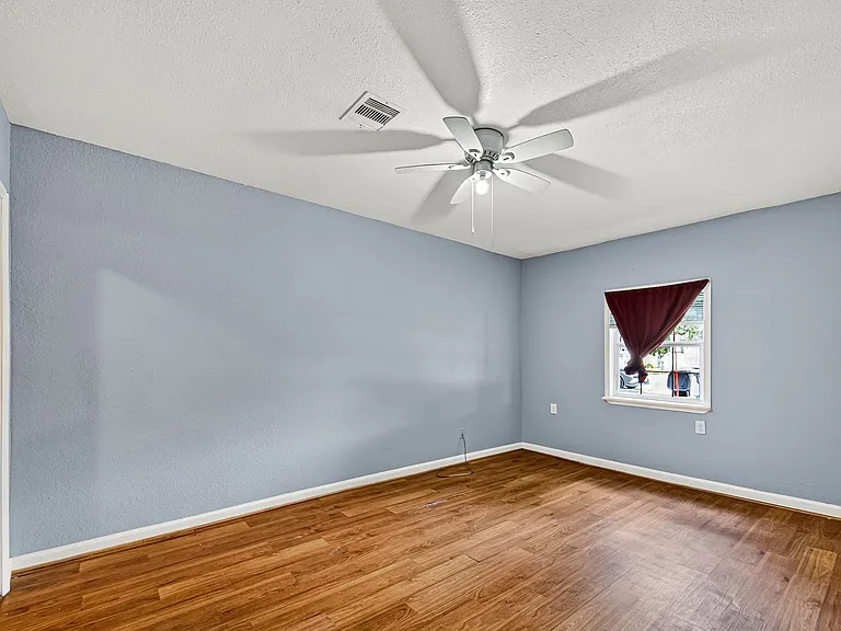 10106 Sierra Dr — Photo 10
