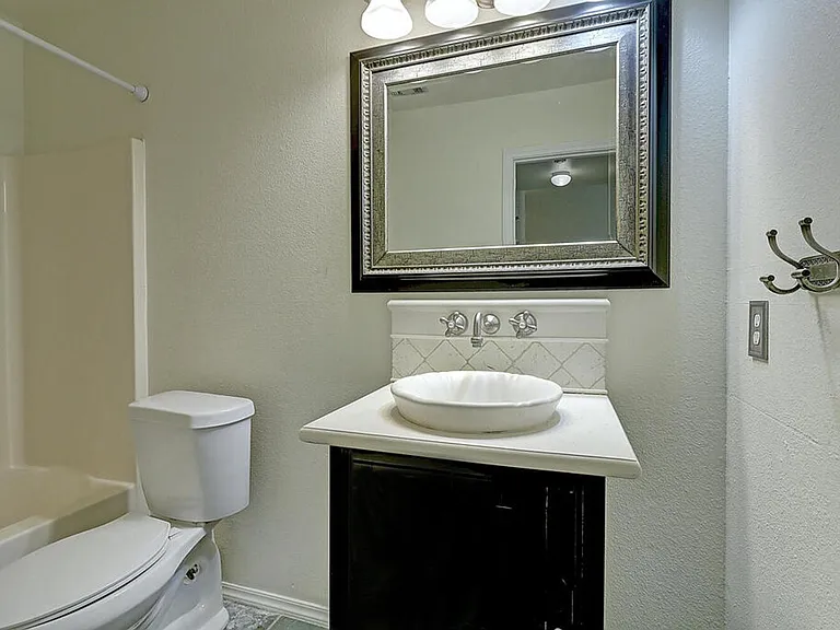 7933 Elk Dr — Photo 37