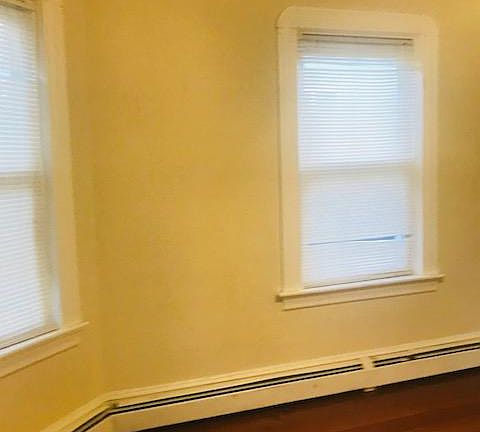 5th image of 392 Academy Avenue # First Floor