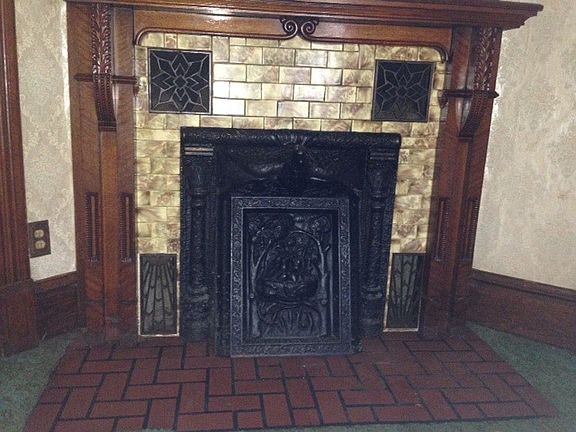 5th image of 203 N Centre St