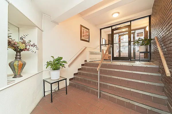 Rented by Living New York | media 11