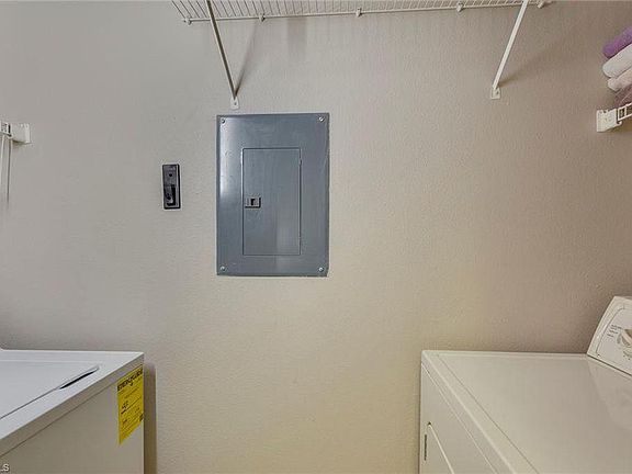 5th image of 2226 Arbour Walk Cir
