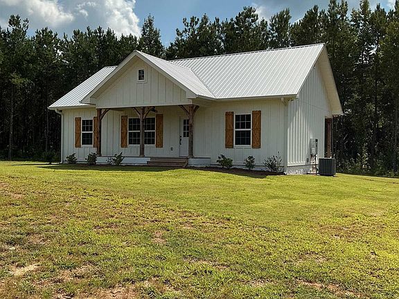 3rd image of 335 County Road 143
