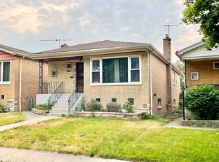 9349 S Crandon Ave, Chicago, IL 60617