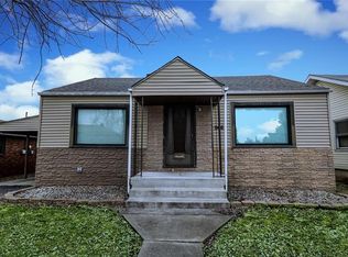 506 S Central Ave, Roxana, IL 62084