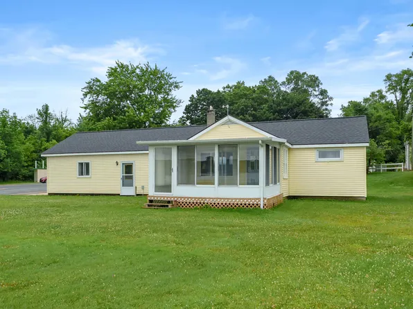 2380 33rd St, Allegan, MI 49010