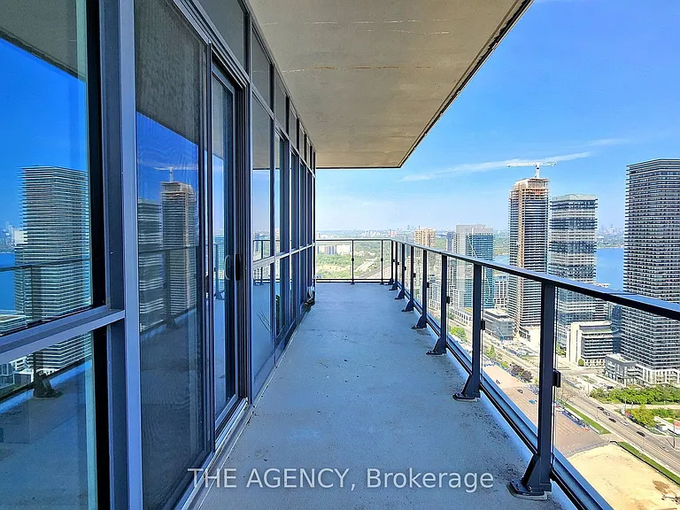 10 Park Lawn Rd #LPH09 — Photo 19
