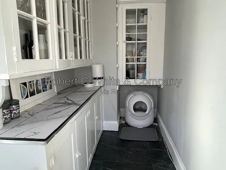 33 Outlook Ave #2 — Photo 8