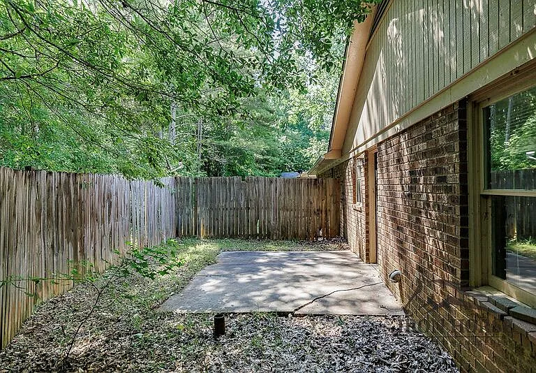 126 Greenwood Dr #A — Photo 16