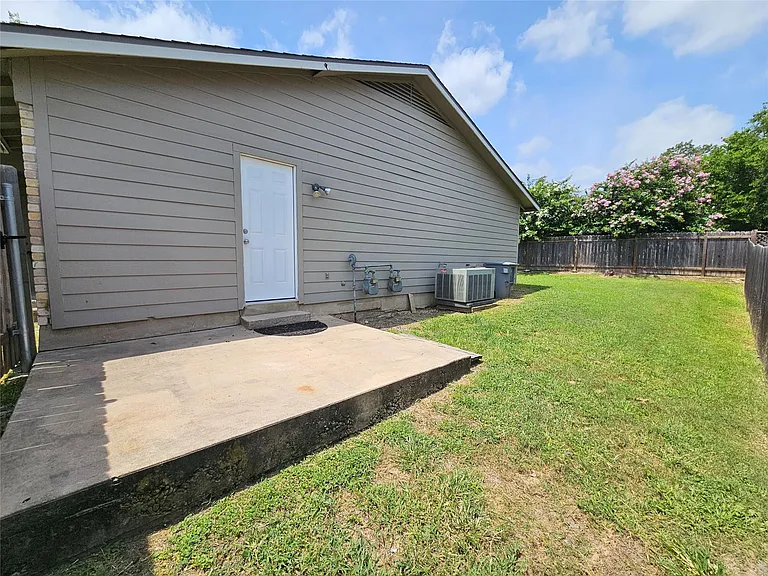 6800 Lunar Dr #A — Photo 21