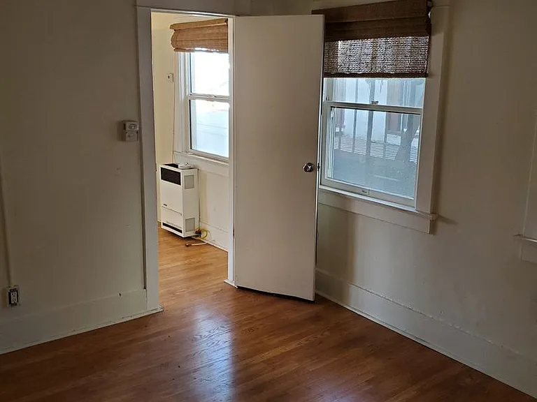 25 Clubhouse Ave — Photo 13