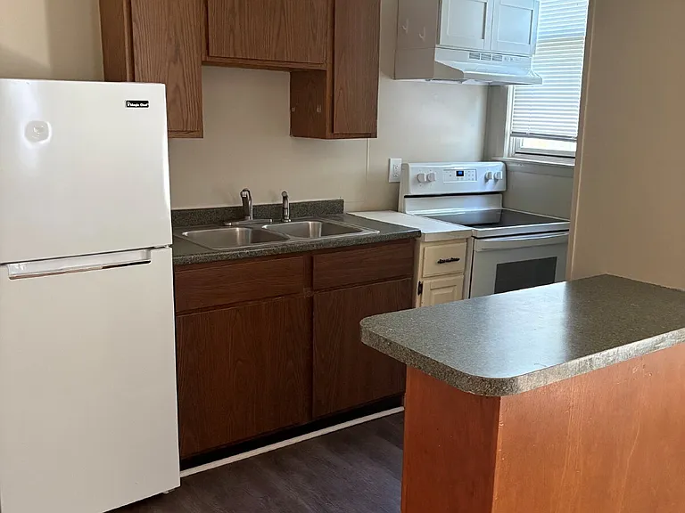 1805 Military St #6 — Photo 6